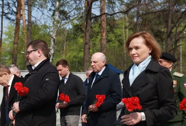 Ветераны Москвы побывали на Урале Ветераны Москвы побывали на Урале