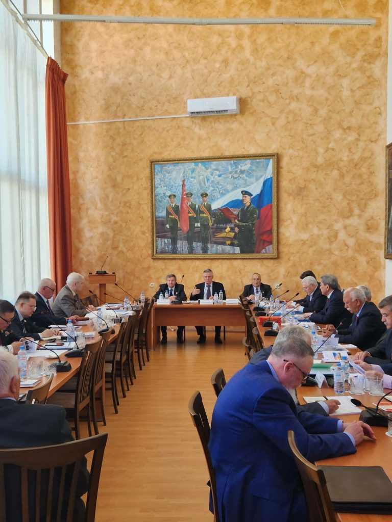 Итоги подведены, задачи поставлены. Общаемся на русском языке Итоги подведены, задачи поставлены. Общаемся на русском языке