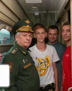 Своих не бросаем Своих не бросаем