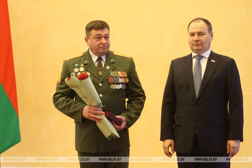 Поздравляем Юрия Ивановича Луцыка с вручением государственной награды Республики Беларусь Поздравляем Юрия Ивановича Луцыка с вручением государственной награды Республики Беларусь