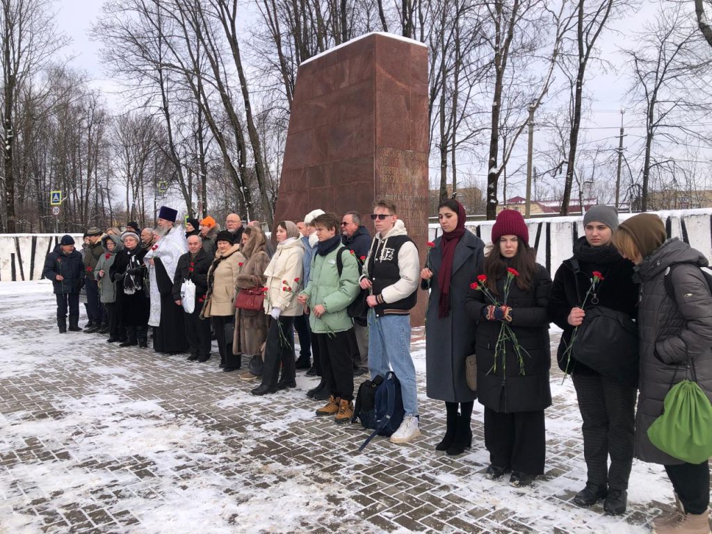 НИКТО НЕ ЗАБЫТ, НИЧТО НЕ ЗАБЫТО НИКТО НЕ ЗАБЫТ, НИЧТО НЕ ЗАБЫТО