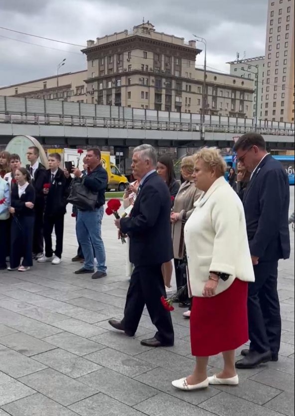 Памятные акции и мероприятия в Москве в День солидарности в борьбе с терроризмом