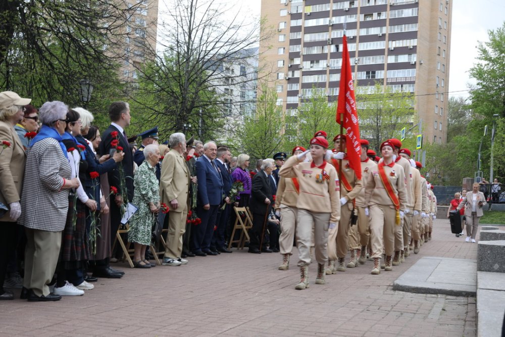 В Мещанском районе города Москвы почтили память героев в преддверии Дня Победы