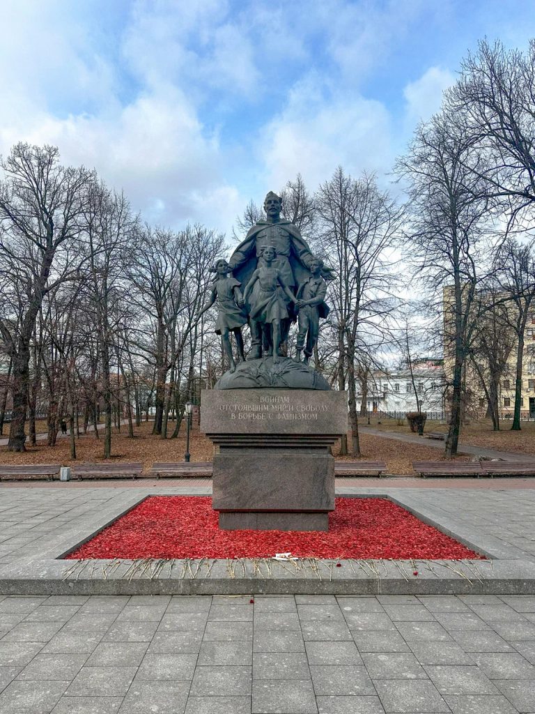 В Мещанском районе города Москвы почтили память героев в преддверии Дня Победы В Мещанском районе города Москвы почтили память героев в преддверии Дня Победы