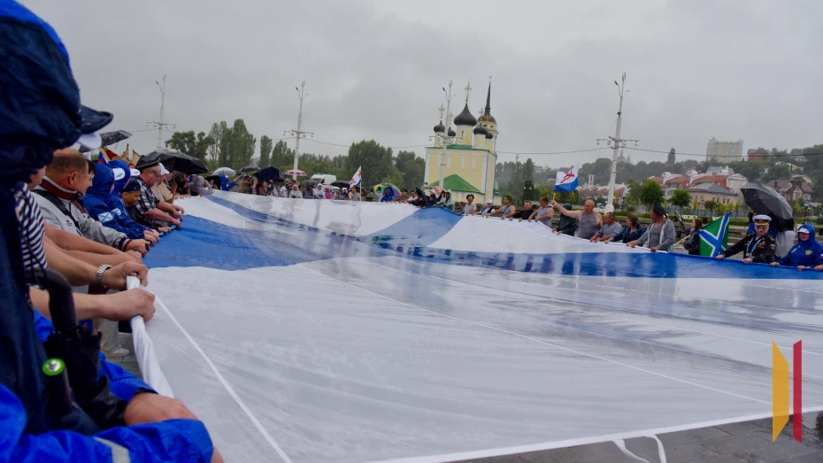 Патриотический автопробег «Морские волны: 330 лет славы и мощи!»