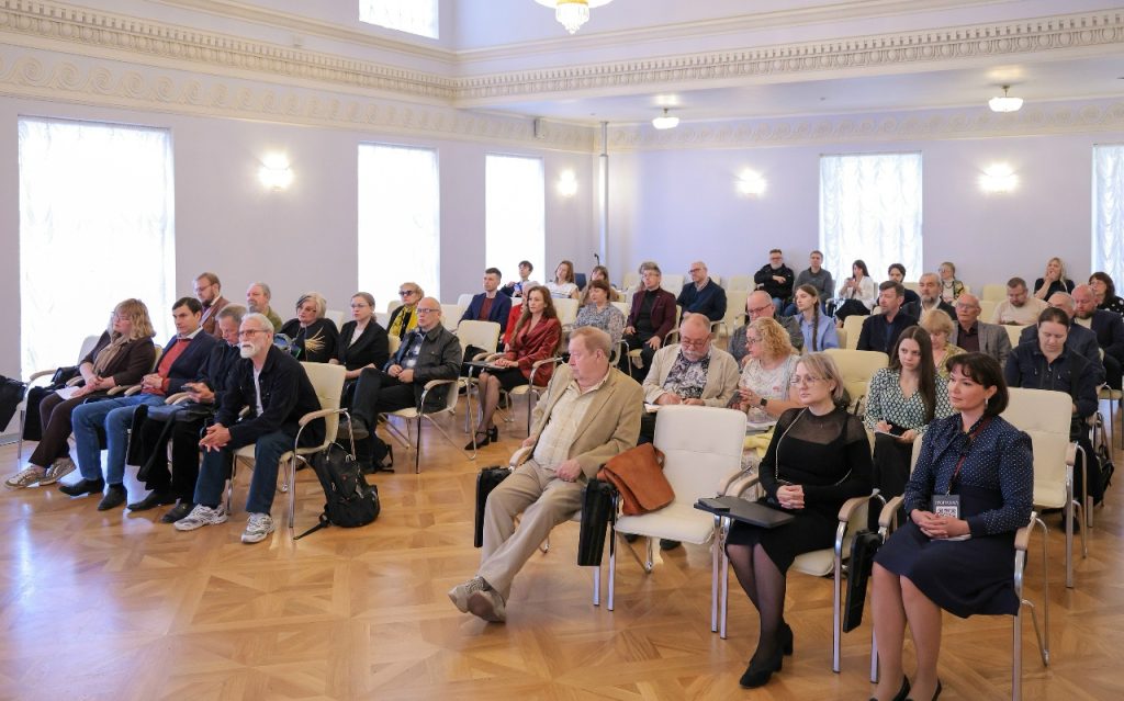 ПРЕДСТАВИТЕЛЬ КООРДИНАЦИОННОГО СОВЕТА МЕЖДУНАРОДНОГО СОЮЗА ВЕТЕРАНОВ НЕЗАВИСИМЫХ ГОСУДАРСТВ ПРИНЯЛ УЧАСТИЕ В ФОРУМЕ ЛИТЕРАТУРНОЙ КРИТИКИ СОЮЗА ПИСАТЕЛЕЙ РОССИИ